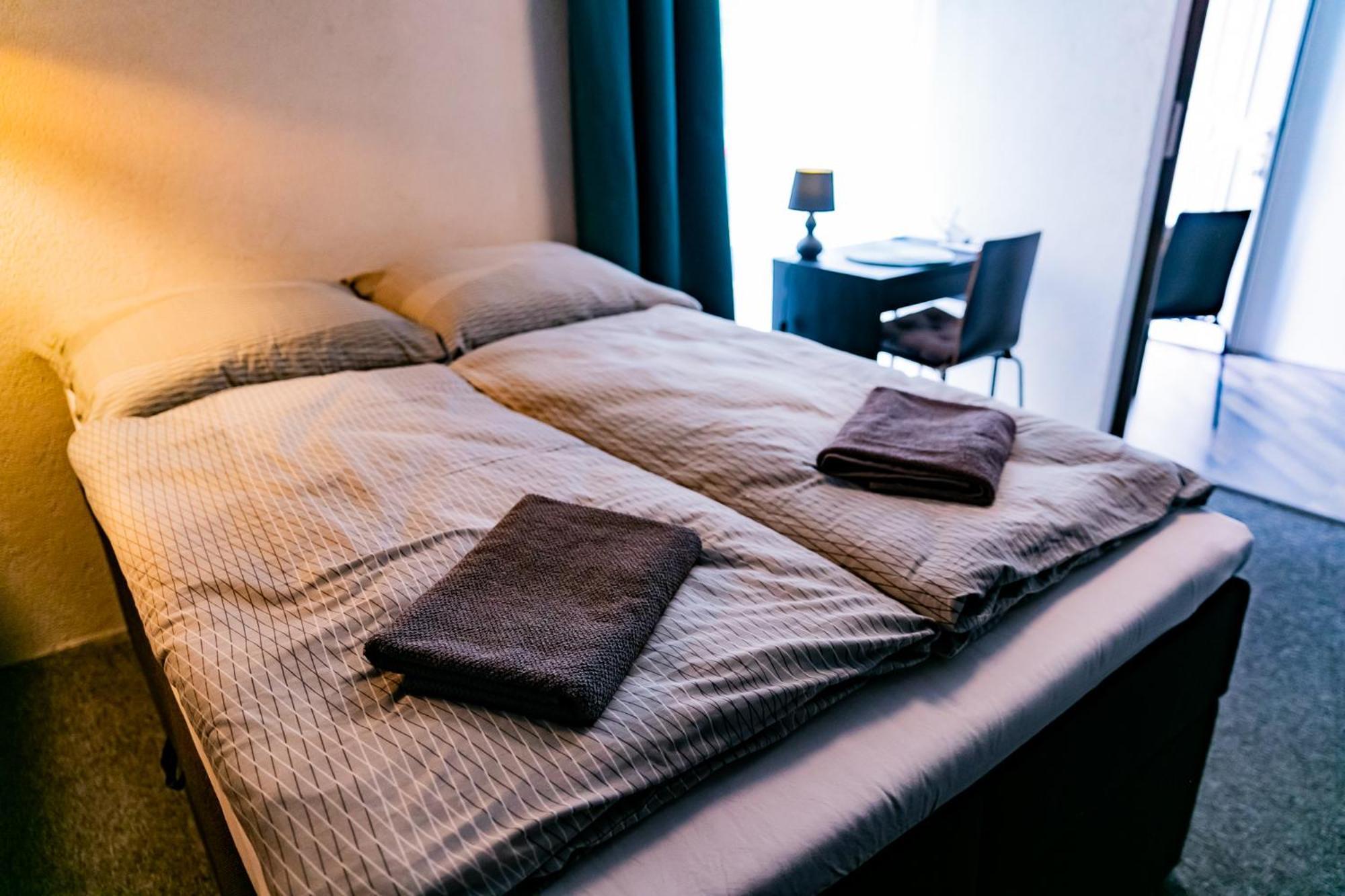 Motel1- A Megfizetheto Luxus! Дуноуйварош Екстер'єр фото