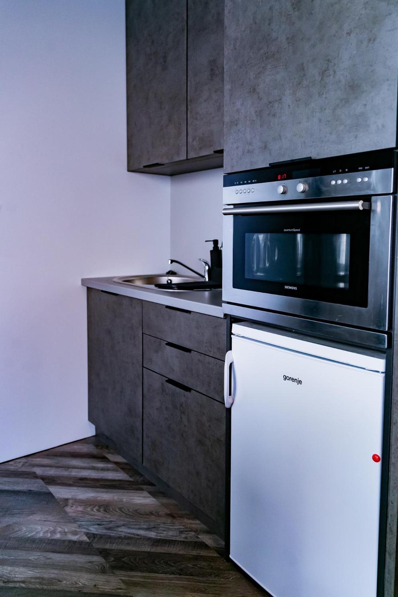 Motel1- A Megfizetheto Luxus! Дуноуйварош Екстер'єр фото