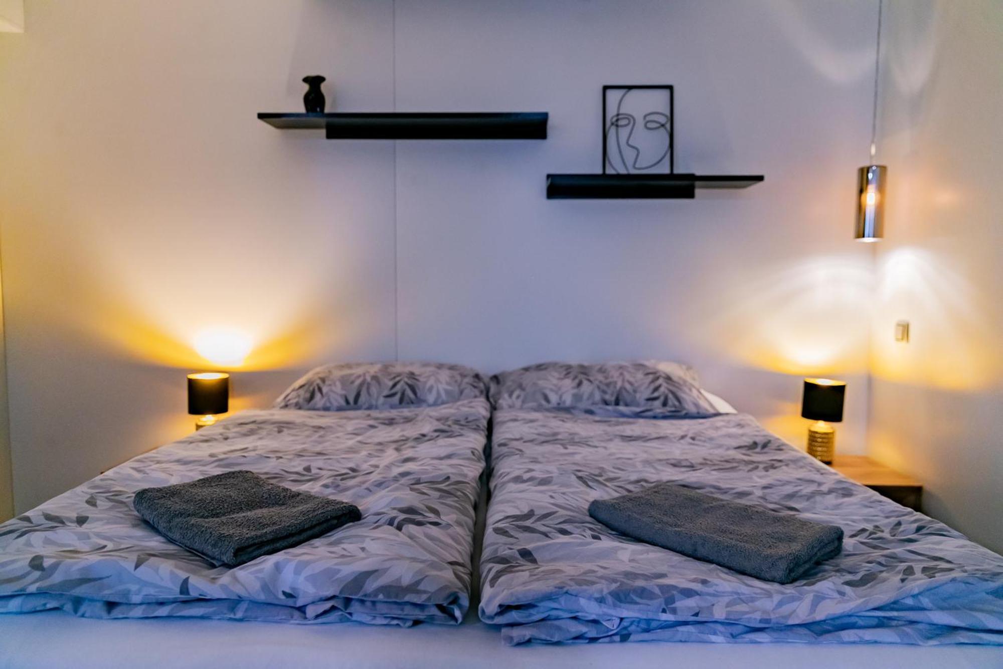 Motel1- A Megfizetheto Luxus! Дуноуйварош Екстер'єр фото