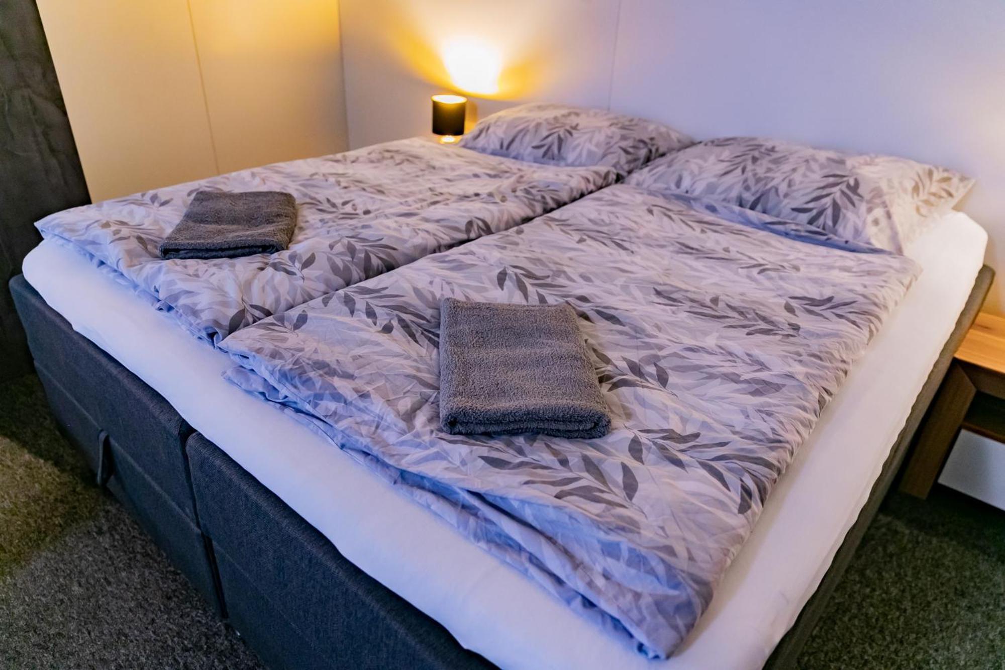 Motel1- A Megfizetheto Luxus! Дуноуйварош Екстер'єр фото